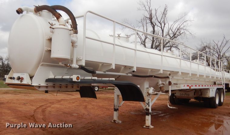 image for item HG9596 2015 PCI Manufacturing 130BBL vacuum trailer