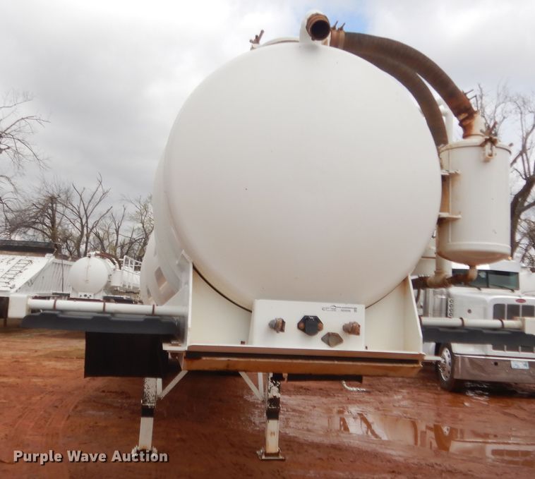 image for item HG9596 2015 PCI Manufacturing 130BBL vacuum trailer