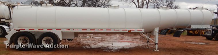 image for item HG9596 2015 PCI Manufacturing 130BBL vacuum trailer