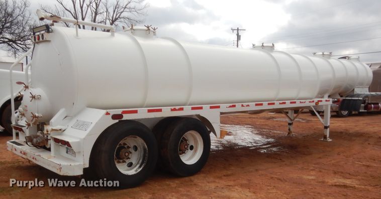 image for item HG9596 2015 PCI Manufacturing 130BBL vacuum trailer