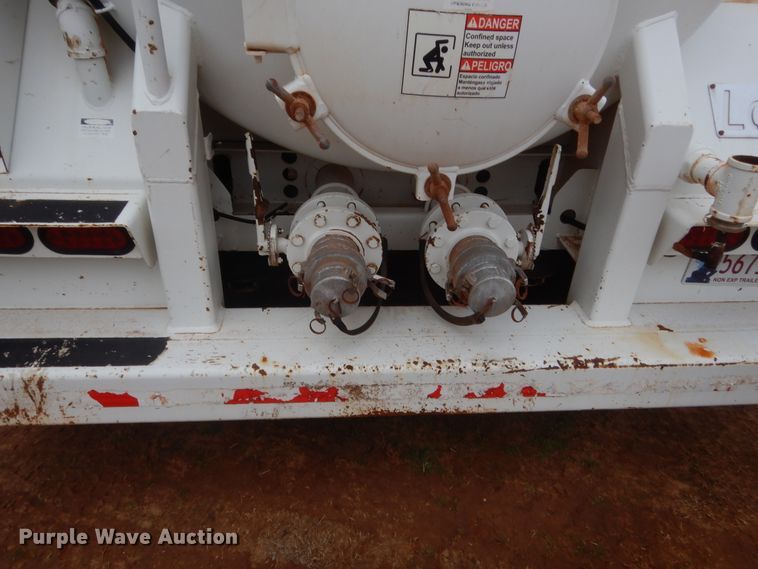 image for item HG9596 2015 PCI Manufacturing 130BBL vacuum trailer