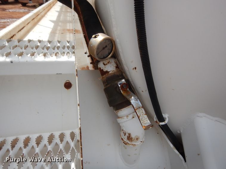 image for item HG9596 2015 PCI Manufacturing 130BBL vacuum trailer