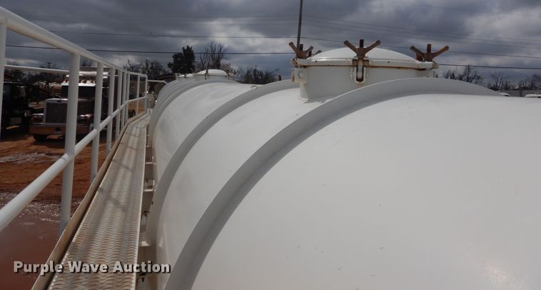 image for item HG9596 2015 PCI Manufacturing 130BBL vacuum trailer