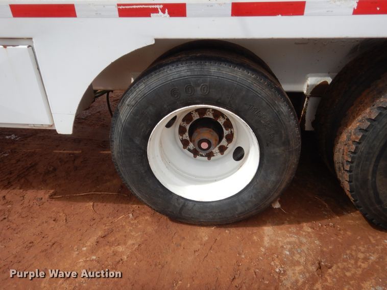 image for item HG9596 2015 PCI Manufacturing 130BBL vacuum trailer