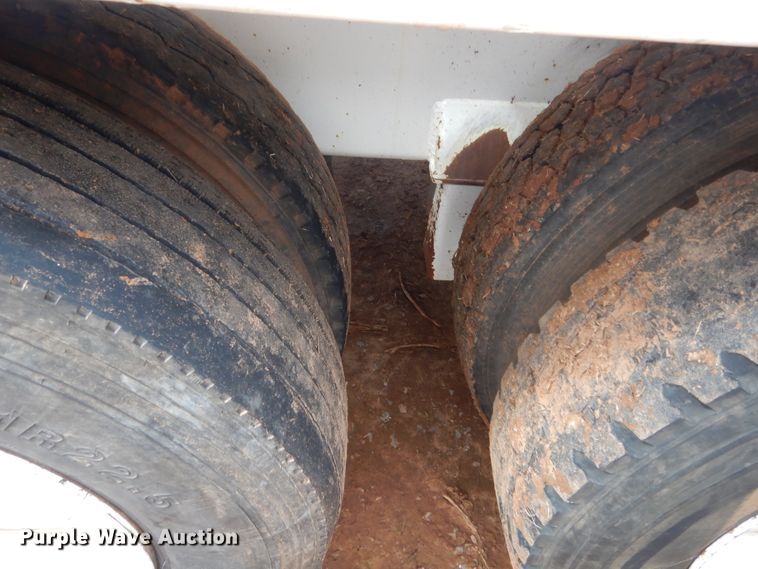 image for item HG9596 2015 PCI Manufacturing 130BBL vacuum trailer