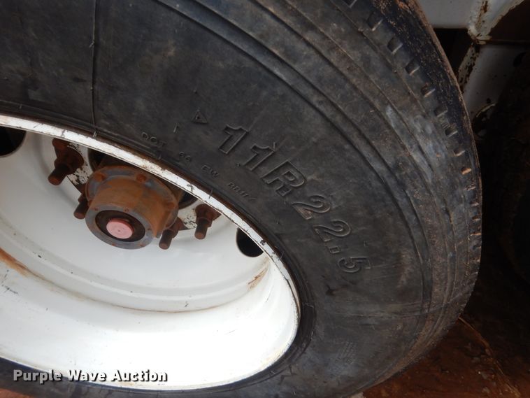 image for item HG9596 2015 PCI Manufacturing 130BBL vacuum trailer