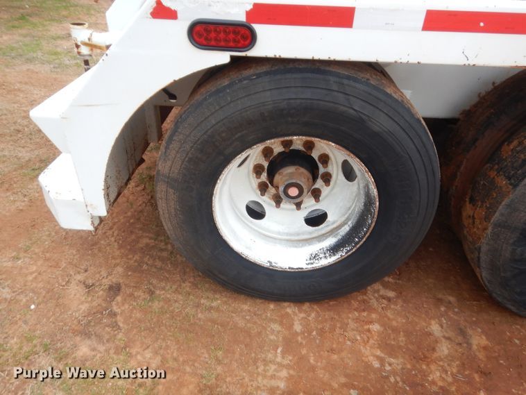 image for item HG9596 2015 PCI Manufacturing 130BBL vacuum trailer