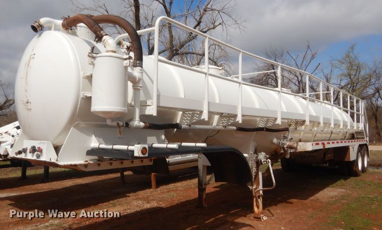 image for item HG9597 2015 PCI Manufacturing vacuum trailer