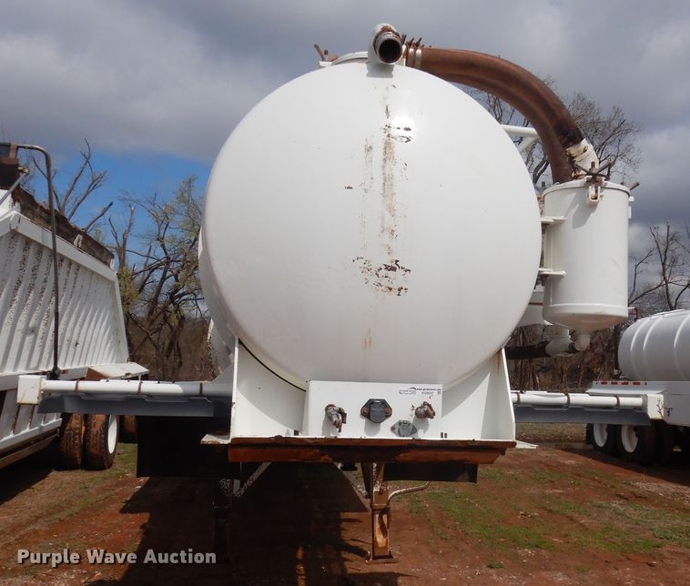 image for item HG9597 2015 PCI Manufacturing vacuum trailer