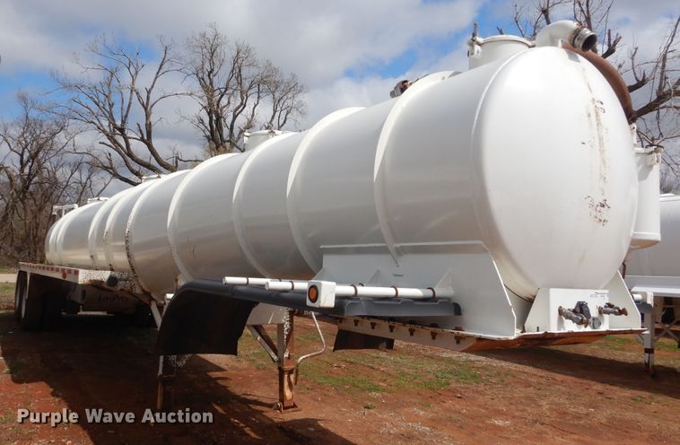 image for item HG9597 2015 PCI Manufacturing vacuum trailer