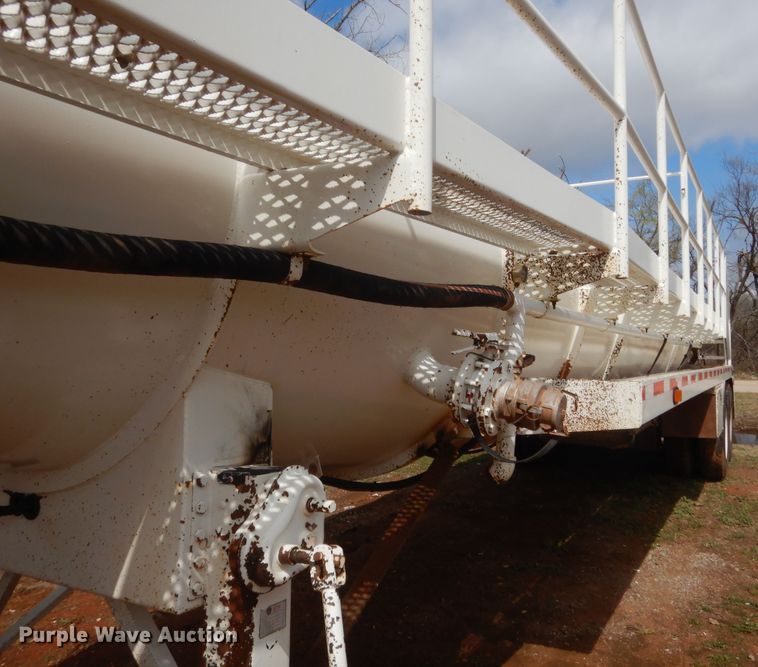 image for item HG9597 2015 PCI Manufacturing vacuum trailer