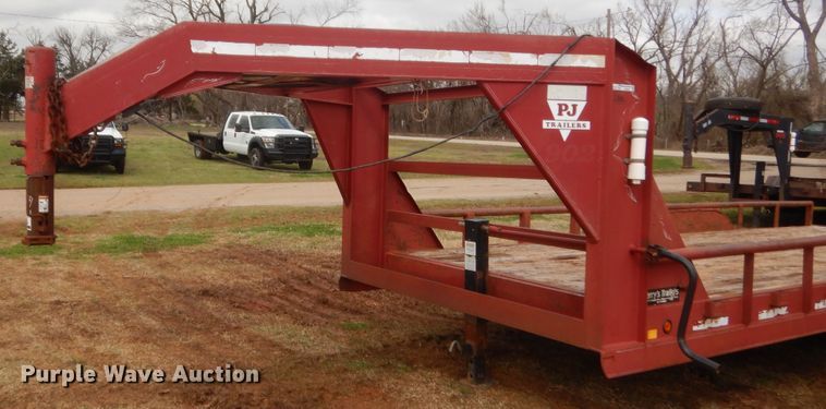 image for item HG9600 2002 PJ equipment trailer