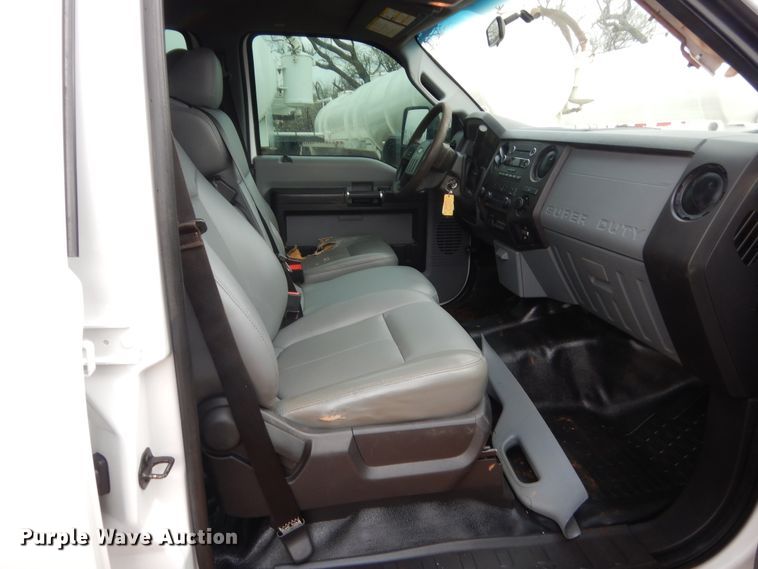 image for item HG9602 2012 Ford F550  Crew Cab flatbed truck