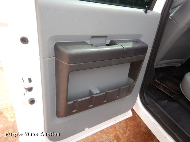 image for item HG9602 2012 Ford F550  Crew Cab flatbed truck