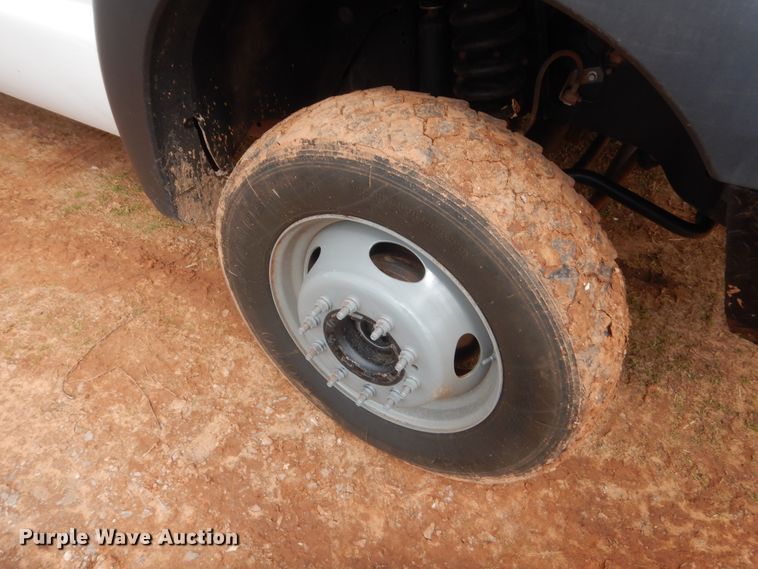 image for item HG9602 2012 Ford F550  Crew Cab flatbed truck