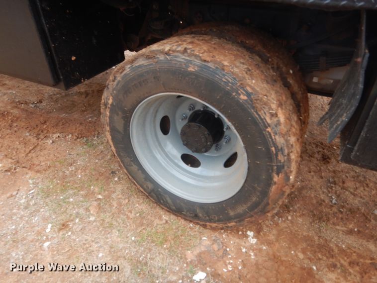 image for item HG9602 2012 Ford F550  Crew Cab flatbed truck