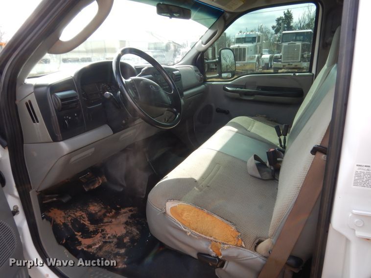 image for item HG9603 2006 Ford F550  Crew Cab flatbed truck