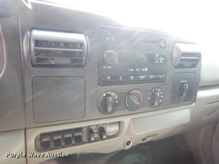 image for item HG9603 2006 Ford F550  Crew Cab flatbed truck