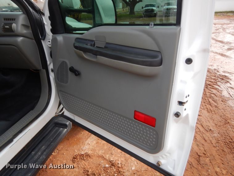 image for item HG9603 2006 Ford F550  Crew Cab flatbed truck