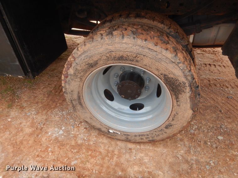 image for item HG9603 2006 Ford F550  Crew Cab flatbed truck