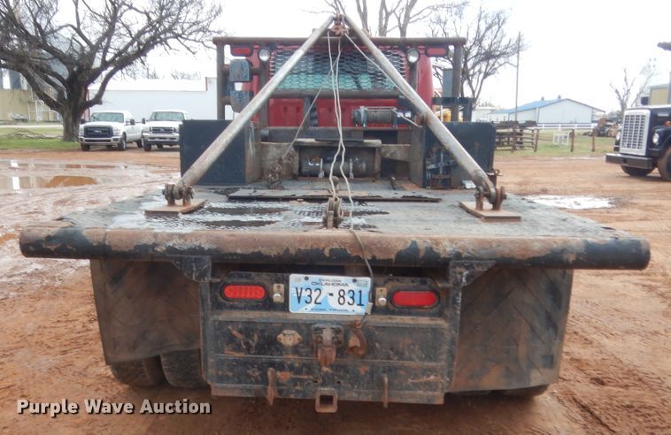 image for item HG9605 1997 International 4700  winch truck
