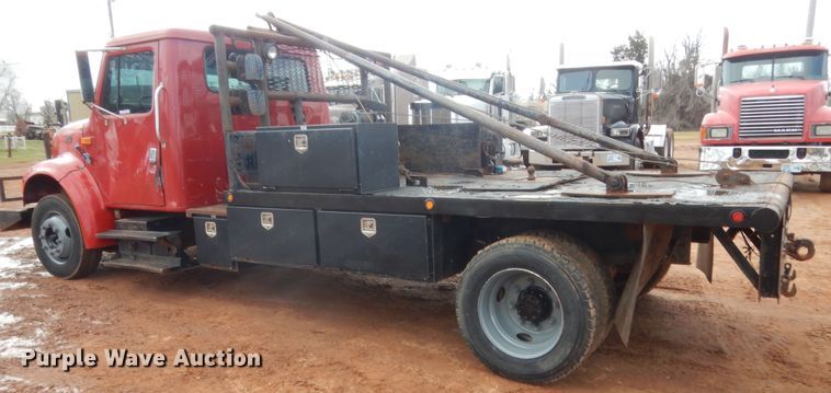 image for item HG9605 1997 International 4700  winch truck