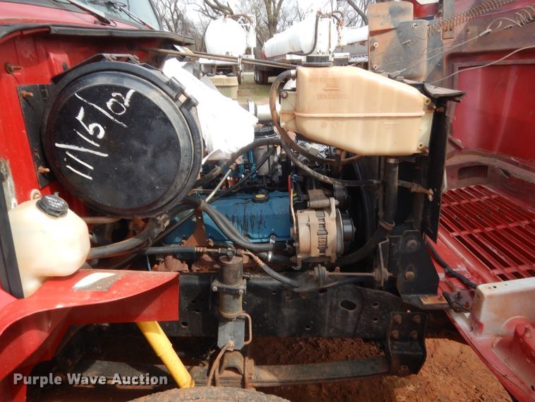 image for item HG9605 1997 International 4700  winch truck