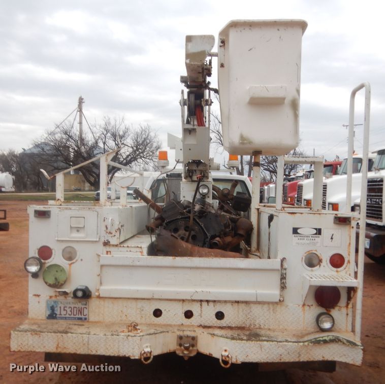 image for item HG9606 1992 Chevrolet C3500  bucket truck