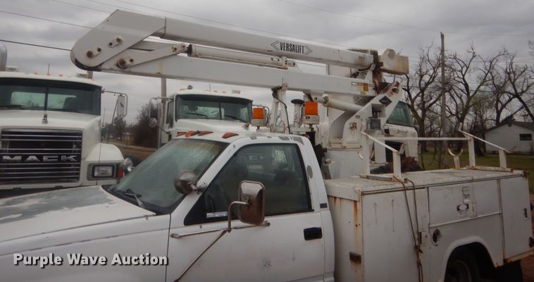 image for item HG9606 1992 Chevrolet C3500  bucket truck