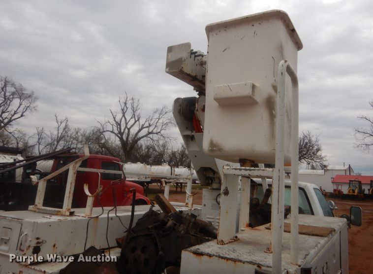 image for item HG9606 1992 Chevrolet C3500  bucket truck