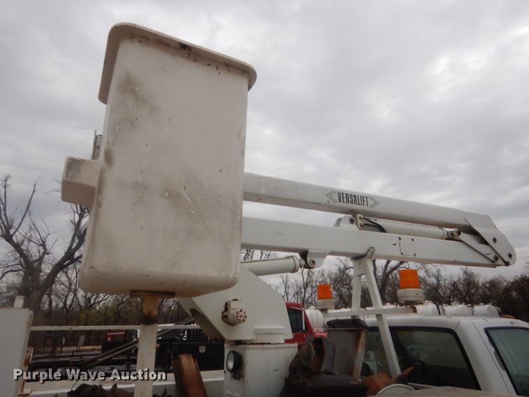 image for item HG9606 1992 Chevrolet C3500  bucket truck