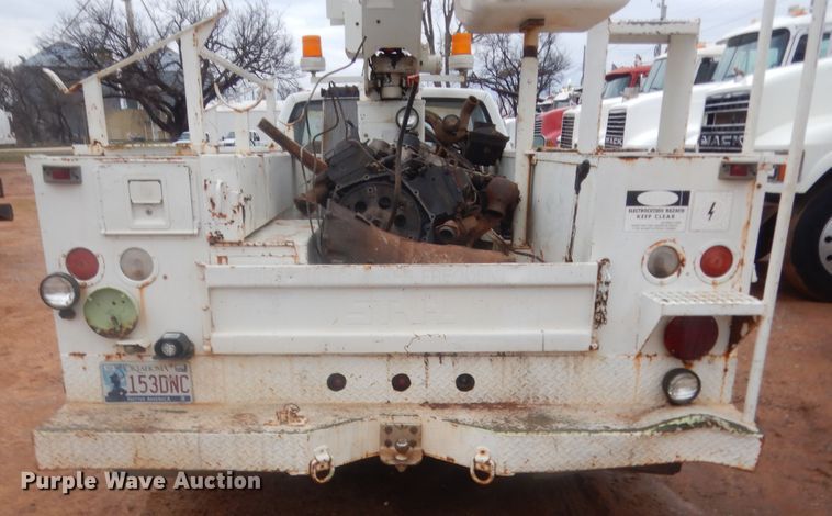 image for item HG9606 1992 Chevrolet C3500  bucket truck