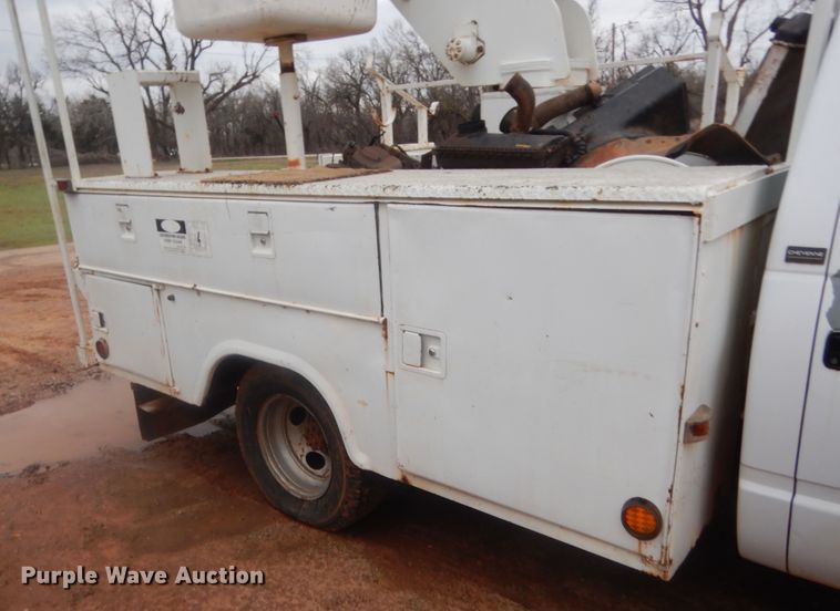 image for item HG9606 1992 Chevrolet C3500  bucket truck