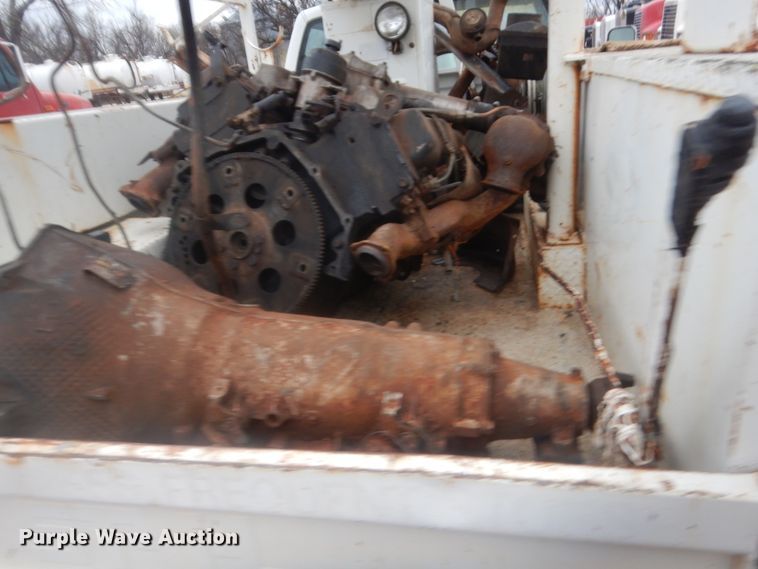 image for item HG9606 1992 Chevrolet C3500  bucket truck