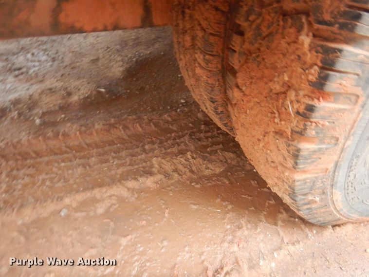 image for item HG9606 1992 Chevrolet C3500  bucket truck