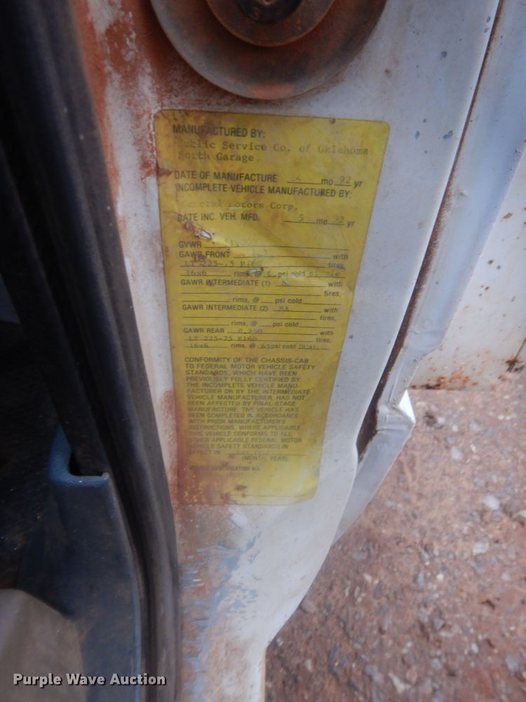 image for item HG9606 1992 Chevrolet C3500  bucket truck