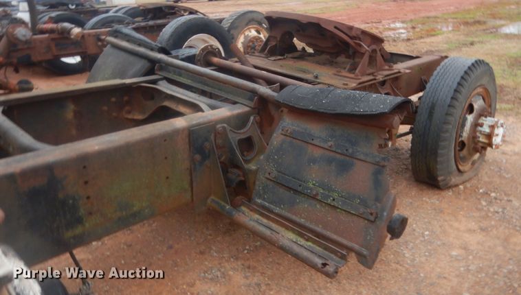 image for item HG9607 International COF4070B  semi truck