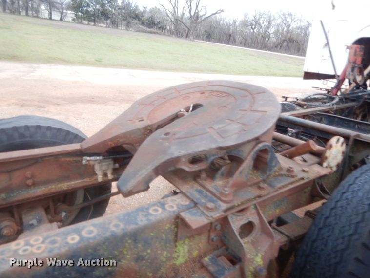 image for item HG9607 International COF4070B  semi truck