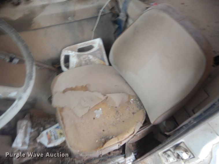 image for item HG9607 International COF4070B  semi truck