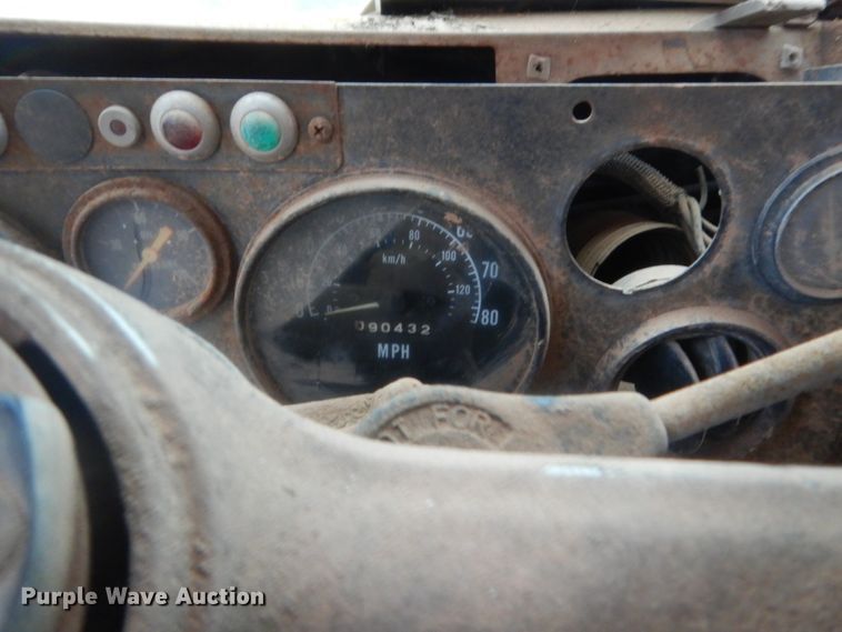 image for item HG9607 International COF4070B  semi truck