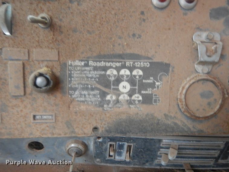 image for item HG9607 International COF4070B  semi truck