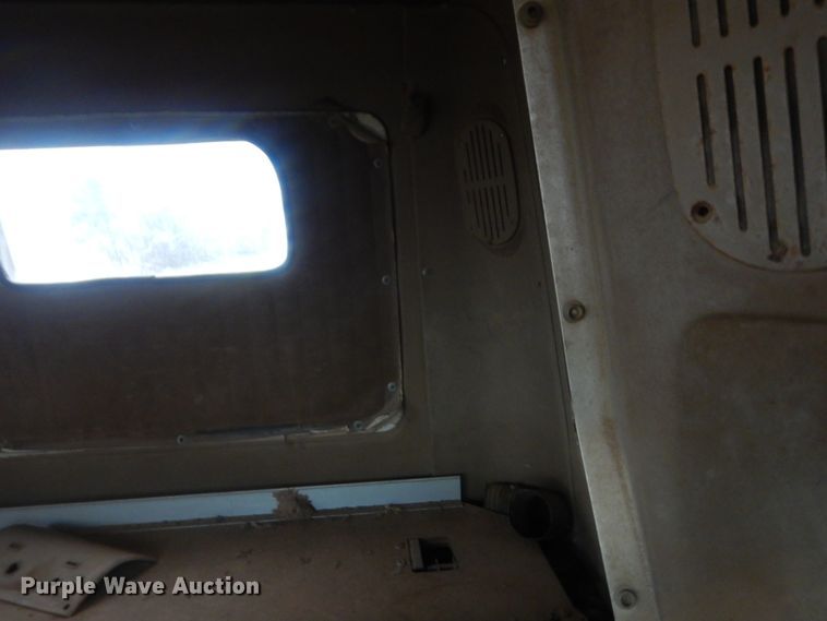 image for item HG9607 International COF4070B  semi truck