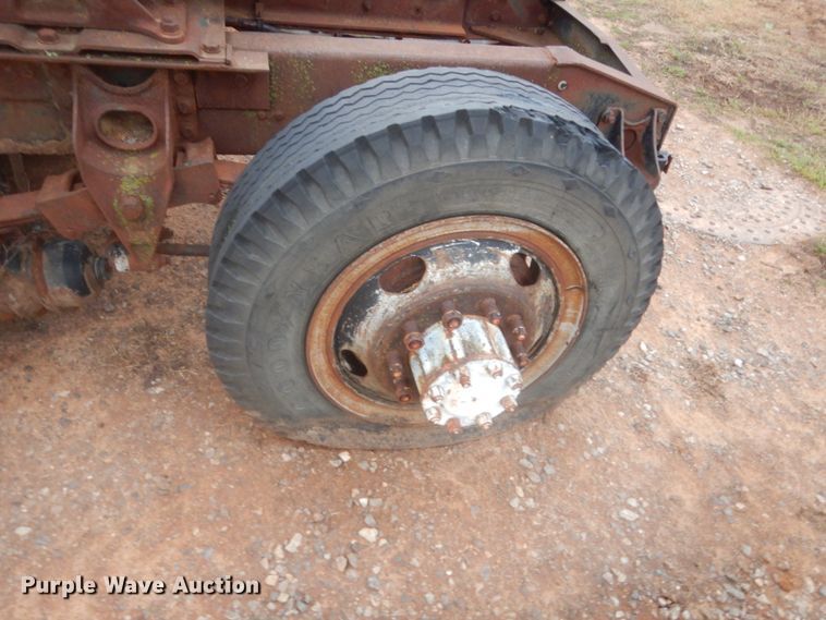 image for item HG9607 International COF4070B  semi truck