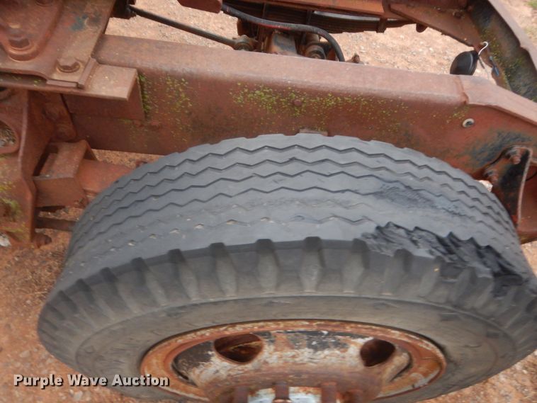 image for item HG9607 International COF4070B  semi truck