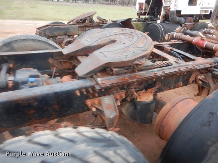 image for item HG9608 2007 Mack CHN613  semi truck