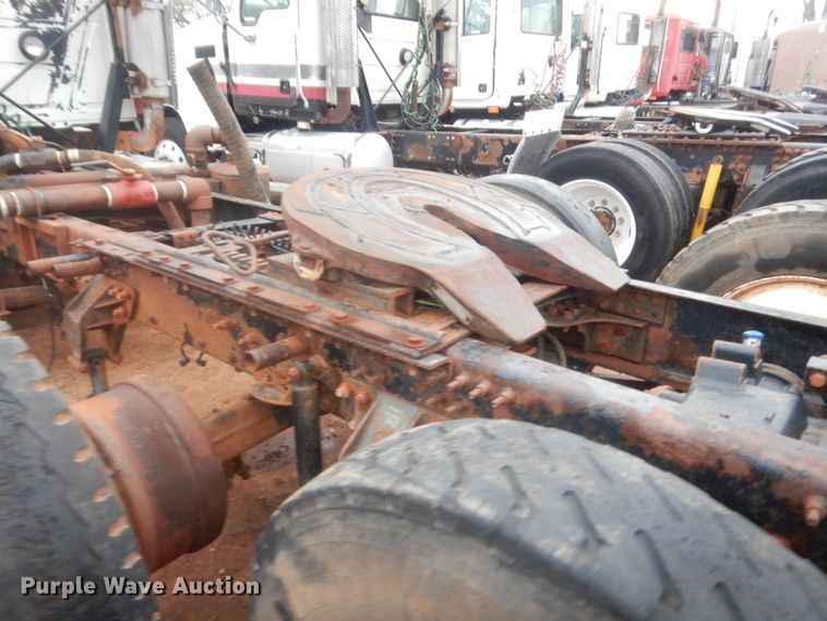 image for item HG9608 2007 Mack CHN613  semi truck