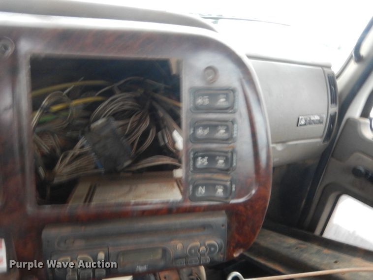 image for item HG9608 2007 Mack CHN613  semi truck