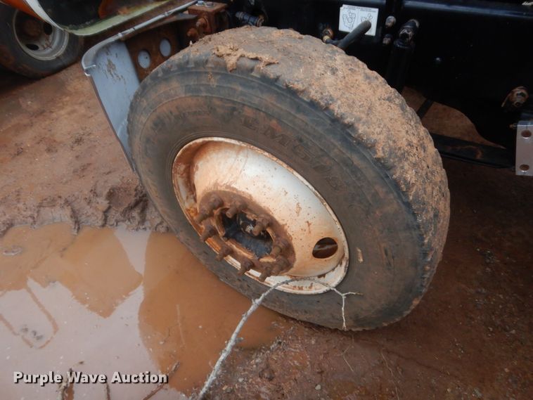 image for item HG9608 2007 Mack CHN613  semi truck