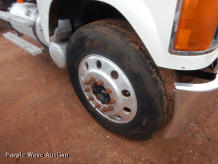 image for item HG9608 2007 Mack CHN613  semi truck