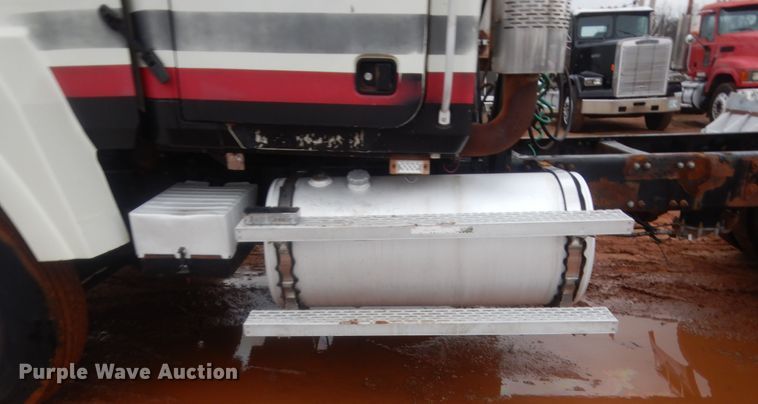 image for item HG9609 2007 Mack CHN  semi truck